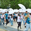 Poruke sa maturantskog plesa u Užicu – Studenti pobeđuju (FOTO/VIDEO)
