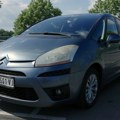 Test posle 19 godina i 230.000 km: Da li se Citroen C4 Picasso i dalje isplati? VIDEO