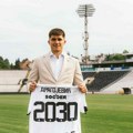Vanjina bomba sa 25 metara: Bivši kapiten Partizana dao spektakularan gol za Rendžers /video/
