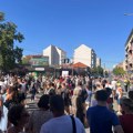 Počelo okupljanje studenata i građana kod Crvenog pevca u Nišu