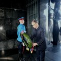 Evo zašto je premijer macut na Dan pobede položio venac na spomenik Neznanom junaku na Avali: Ministarstvo reagovalo na…