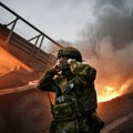 (Mapa) ukrajinska odbrana puca po šavovima?Ruske UMPK bombe ruše skladišta u Hersonu, dok FPV dronovi dosežu do Harkova…