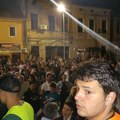 Uhapšen maturant iz Kosjerića pred matursko veče, drugovi umesto na slavlje došli na protest
