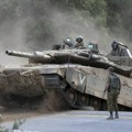 Vojska prodire sve dublje, a civili zarobljeni