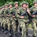 Od kabineta do logorovanja: Kako izgleda obuka kadeta Vojne akademije u garnizonima Vojske Srbije?