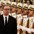 Predsednik Vučić se obraća iz Šangaja: Besmislen protest, džabe potrošene pare, nemojte da prodajete priče o 200.000 ljudi…