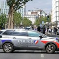 Neobičan incident u Parizu: Žena donela dve bombe u crkvu, policija evakuisala vernike