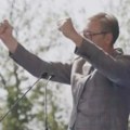 Predsednik seda u kamionče Aleksandar Vučić uskoro kreće u predizborni obilazak Srbije, da razgovara sa ljudima Podnosi…