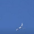 "Strah me je da ovo gledam": Snimali su kako lovci F-35 prate Bajdenov avion, a onda se misteriozni objekat pojavio na nebu…