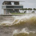 "Ako se ne evakuišete, umrećete": Tampa Bej na nogama! Danas se očekuje udar smrtonosnog uragana