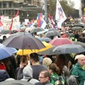 Kolona studenta u blokadi sa Novog Beograda krenula ka centru grada, saobraćaj ne funkcioniše