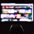 ANK: Alarmantan medijski pad Kosova, Vlada tvrdi da su mediji loši