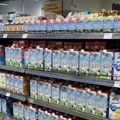 Mlekare smanjile otkupnu cenu i do 16 dinara, „zatvoriće se hiljade štala“