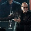 Legendarni kantautor se vratio na scenu: Prvi nastup nakon dijagnoze poremećaja mozga