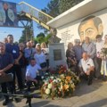 Dobrivoje Topalović dobio spomen-bistu u rodnoj Preljini