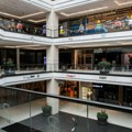 Poverenje potrošača u evrozoni poraslo, ali stanovništvo i dalje oprezno