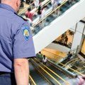 Deca počinila strašno nasilje u tržnom centru u Zagrebu! Dva dana ponižavali žrtvu, snimak okačili na mreže.