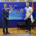 Niš dočekao trostrukog olimpijskog šampiona. Savi Ranđeloviću od Grada Niša 300.000 dinara, koje će proslediti dalje