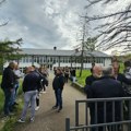 Roditelji traže odgovore nakon urušavanja plafona u školi u Saranovu