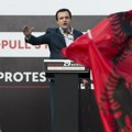 Aljbin Kurti obukao uniformu Zelenskog – i udario na Trampa