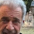 Mel Gibson napravio selfi na Hilandaru: Pogledajte dobro, jedan detalj sve govori!