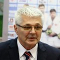„Penzijica, službica, deblokadica“: Ko je prorektor DUNP Milovan Bratić, koji je sa privatnim obezbeđenjem „učestvovao u…