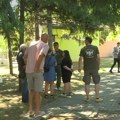 Incident u Bačkom Petrovcu: Naprednjaci sačekali da ode policija pa napali organizatore izložbe VIDEO