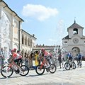Britanaski biciklista bez prtljaga stigao na Vueltu posle 200 km vožnje taksijem