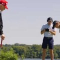 Tramp igra golf sa unukom uz pesmu na ruskom jeziku