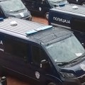 „Marice“ došle po policiju nakon završetka studentskog protesta na Trgu slobode u Novom Sadu (video)
