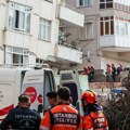 (Video) Jezive scene u Istanbulu! Srušila se sedmospratnica, najmanje 7 ljudi zarobljeno pod ruševinama, među njima i dete