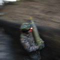 У гранатирању складишта нафте у Луганску погинуле најмање три особе