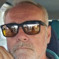 Srpski glumac (66) smuvao 23 godine mlađu i ima šestoro dece: "Najmlađi sin ima 7 godina, a najstariji 45"
