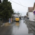 U Malom Mokrom Lugu ljudi bez vode i prevoza dva meseca