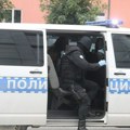 Policija zaustavila automobil u Novom Sadu: Kada su pronašli kofer, i videli šta je u njemu, odmah s uhapsili vozača
