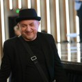 Dva dana častio celu kafanu kad mu je sin raskino s njom! Čeda Čvorak stavio pevačicu na stub srama
