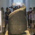 Egipat ponovio poziv Britaniji da vrati kamen iz Rozete: "Ilegalno je iznet tokom rata"