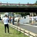 Aktivisti Saveza ekoloških organizacija Srbije blokirali most Gazela u Beogradu