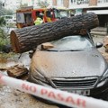 (VIDEO) Snažna oluja pogodila deo Evrope, građani pozvani da ne izlaze iz kuća