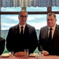 Vučić razgovarao sa Orbanom i Dodikom