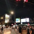 „Jednog studenta su šamarali, drugima pisali prekršajne prijave zbog guranja kontejnera“: U Nišu policija i sinoć hapsila…