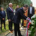 Selaković na grobu Alekse Šantića: Nemoguće je uništiti ono što su Srbi u Mostaru gradili