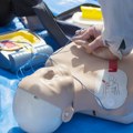 Naučite kako da oživite čoveka prilikom naglog srčanog zastoja: Crveni krst organizuje javni čas za građane