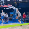 Ovo je slika dana! Nikola Topić jači od opake bolesti, opet se zagrevao sa ekipom Oklahome, NBA debi sve bliži