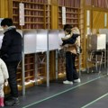 U Japanu počeli vanredni parlamentarni izbori