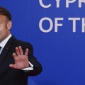 Макрон напушта политику наредне године