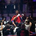 Albanac ga bacio na kolena, ali je Džošua pokazao zašto je šampion VIDEO