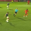 Kakva golčina u Engleskoj, malo ko bi uopšte pomislio da ovo uradi! Pogledajte majstoriju kakve se ne viđa svakog dana!