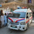 Raste broj žrtava tragedije u Pakistanu: Poginulo 28 dece i učiteljica, uhapšen vlasnik škole