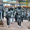 Prve fotografije talačke krize u Holandiji: Policija raspoređena po celom gradu, na terenu i vatrogasci i služba za hitne…